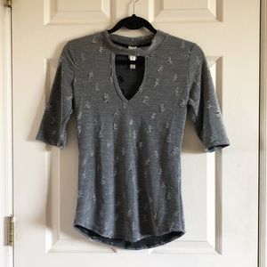 Gray Choker V-neck Top!
